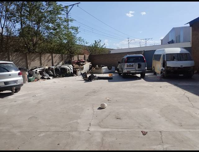1,400M² INDUSTRIAL YARD FOR SALE IN VEREENIGING INDUSTRIAL
